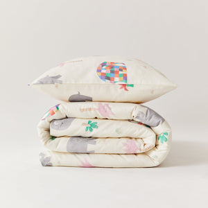 {"class"=>"featured_coll_mob_image_mobile", "loading"=>"lazy", "alt"=>"Kabode x Elmer Duvet Cover & Pillowcase"}