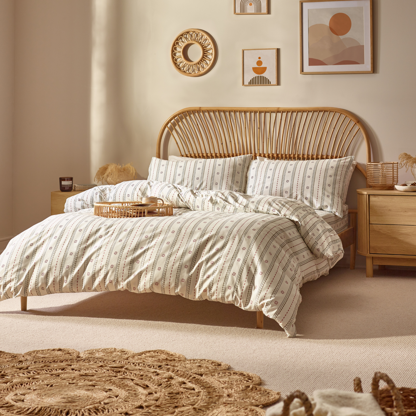 Ines Organic Cotton Duvet Cover Set – Olive