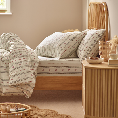 Ines Organic Cotton Duvet Cover Set – Olive